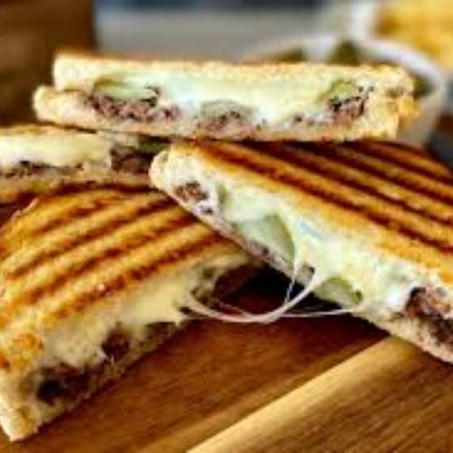 Kavurmalı Tost